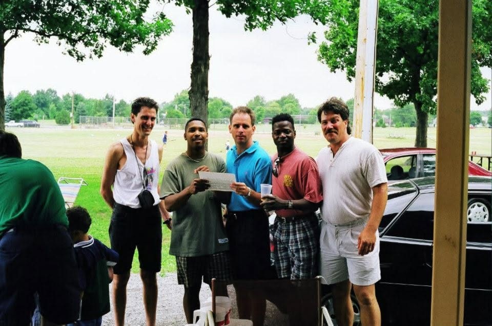 20-year reunion memory photo
